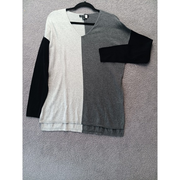 INC International Concepts Sweaters - INC International Concepts Women M‎ Colorblock V Neck Sweater Black Gray Light